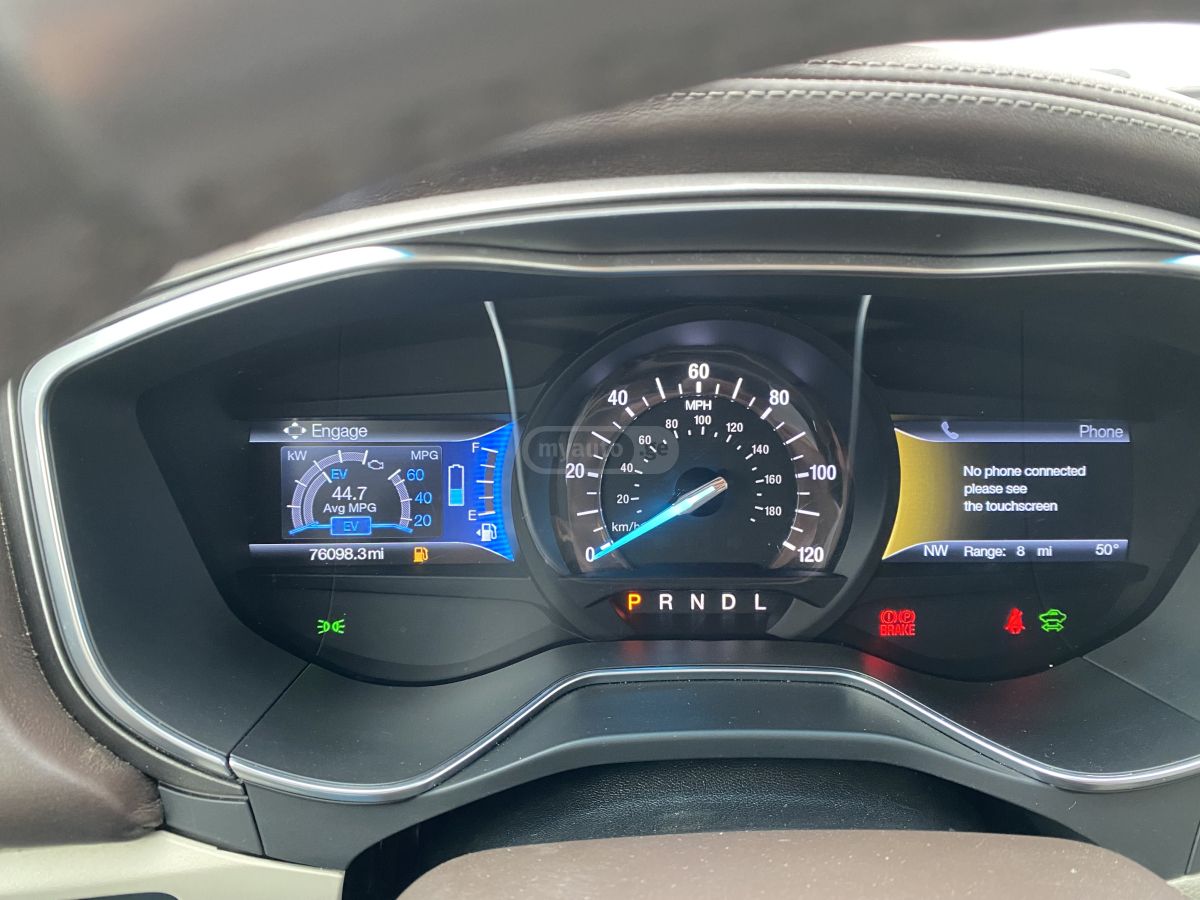 Ford Fusion - фото 10