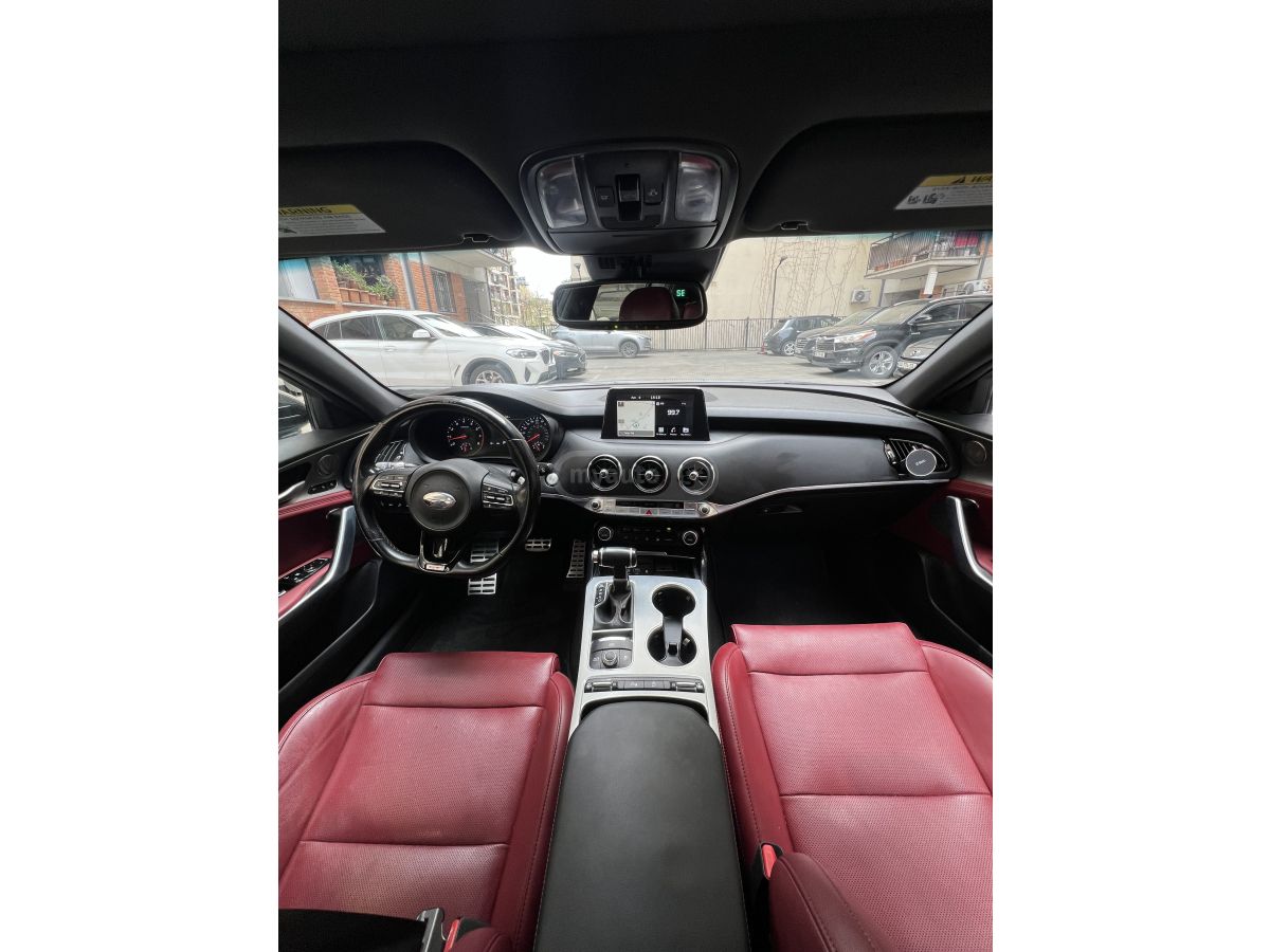 Kia Stinger - фото 10