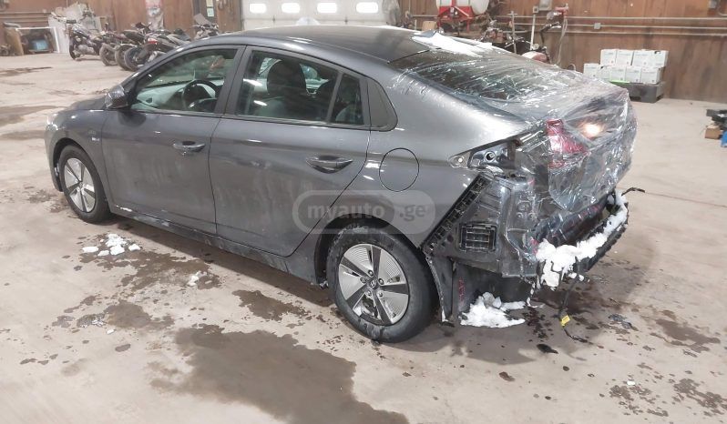 Hyundai Ioniq - фото 3