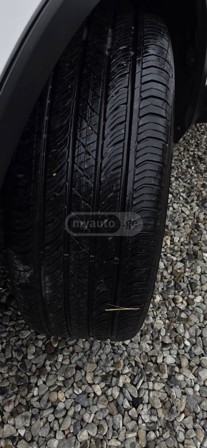 Volkswagen Tiguan - фото 10