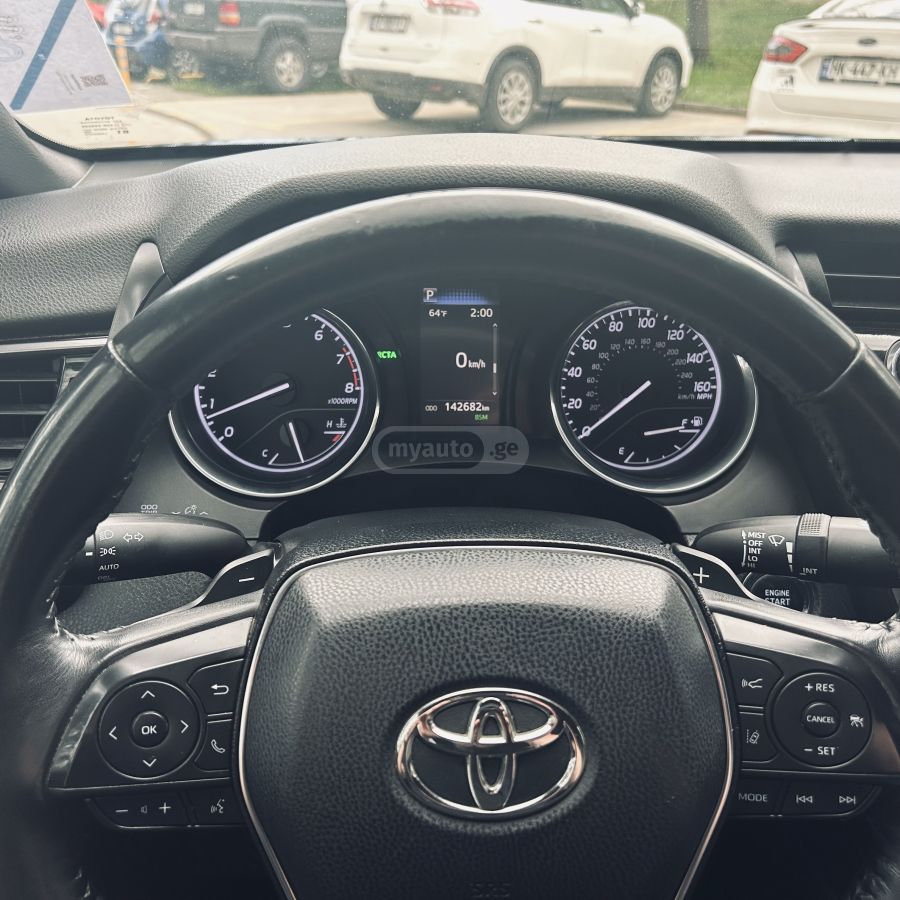 Toyota Camry - фото 14