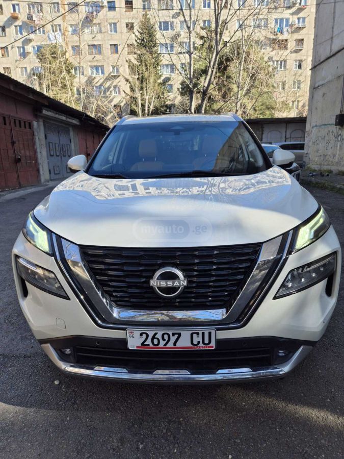 Nissan Rogue - фото 1