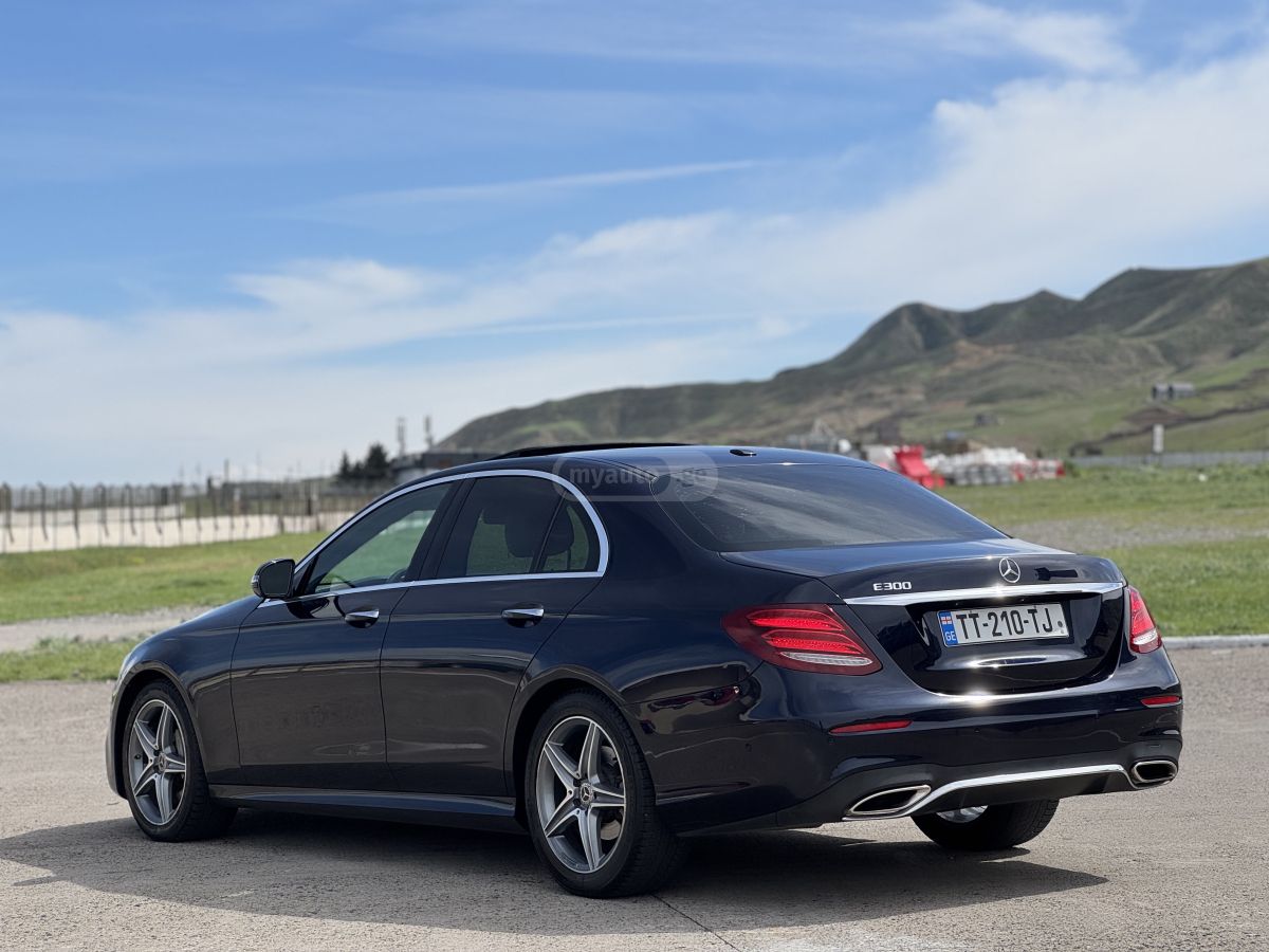 Mercedes-Benz E 300 - фото 6