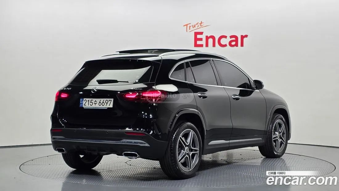 Mercedes-Benz GLA 45 AMG 2024 — миниатюра 2