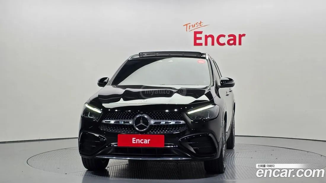 Mercedes-Benz GLA 45 AMG 2024 — миниатюра 3