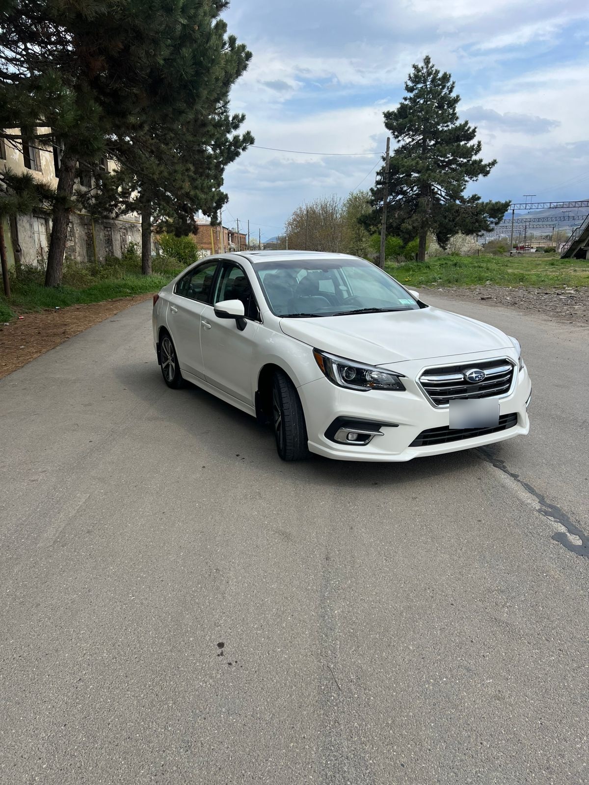 Subaru Legacy - фото 1