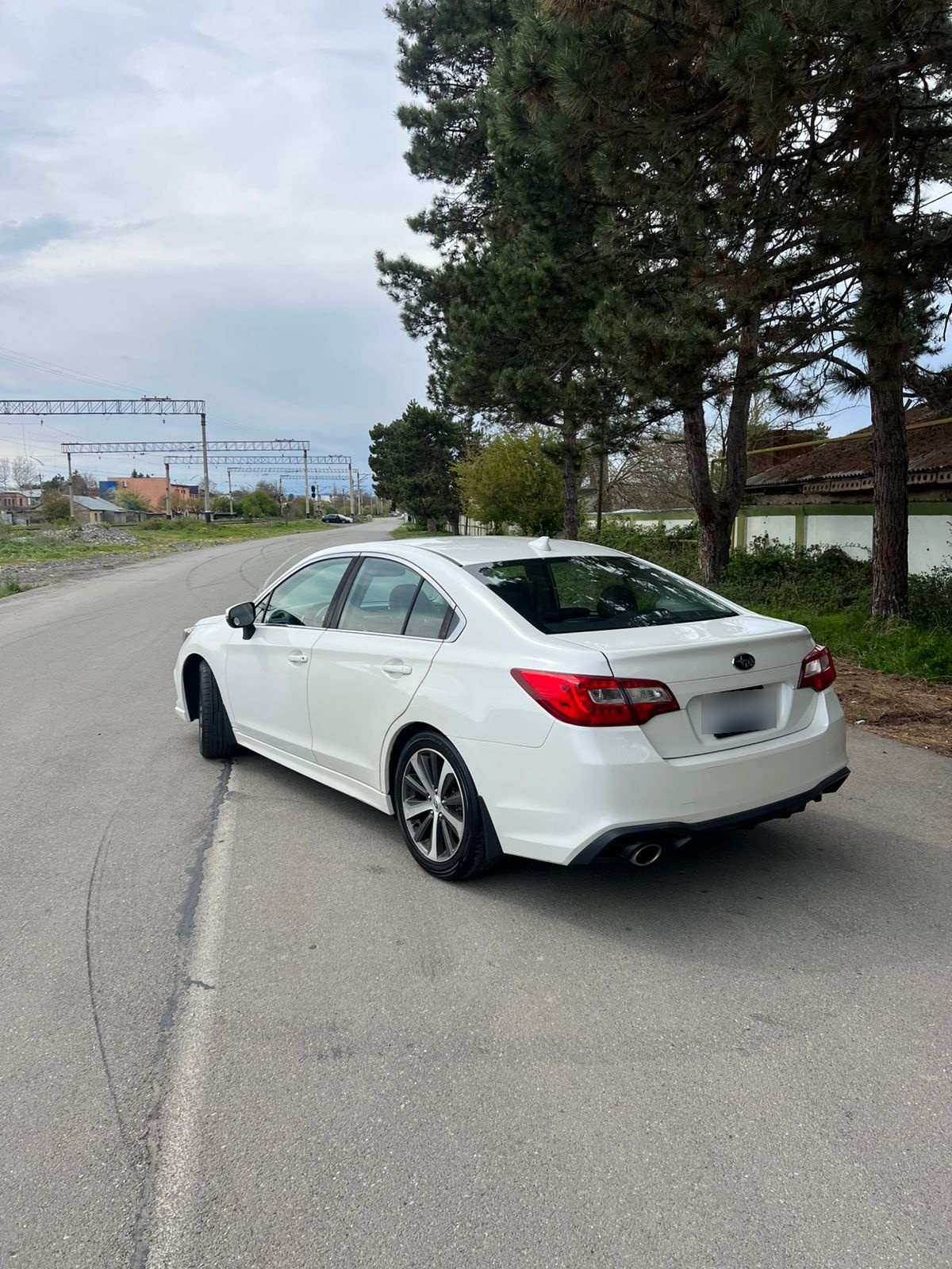Subaru Legacy - фото 4