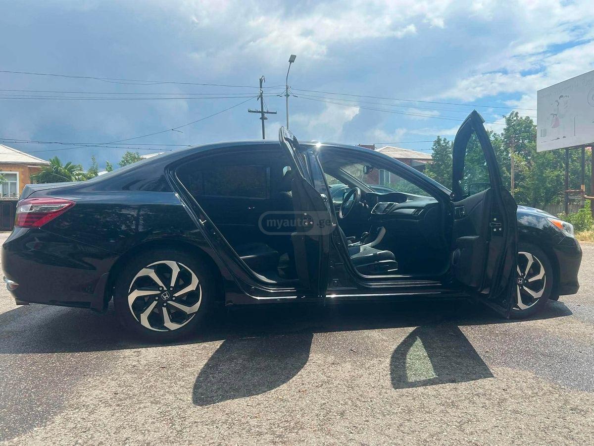 نمای دیگر Honda EX-L 4dr Sedan CVT 2017