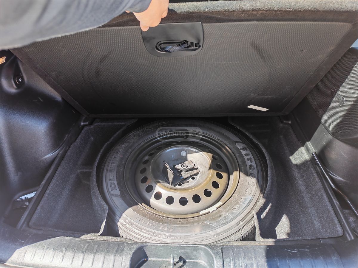 Jeep Cherokee - фото 13