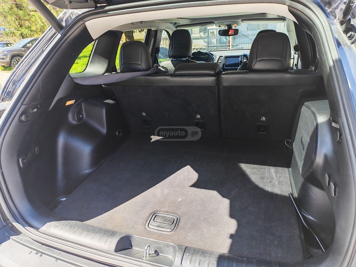 Jeep Cherokee - фото 14