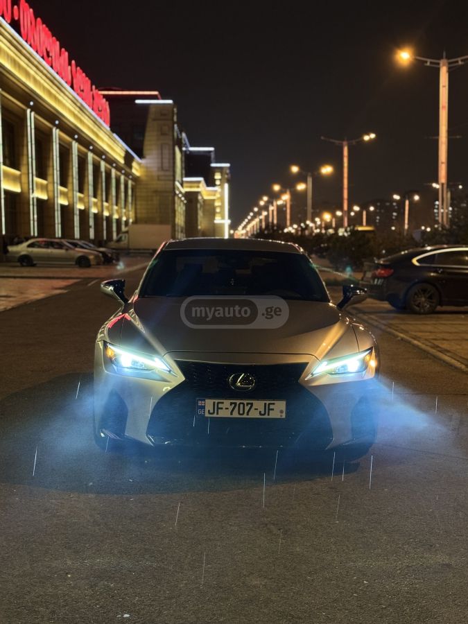 Lexus Base 4dr Rear-Wheel Drive Seda — миниатюра 6