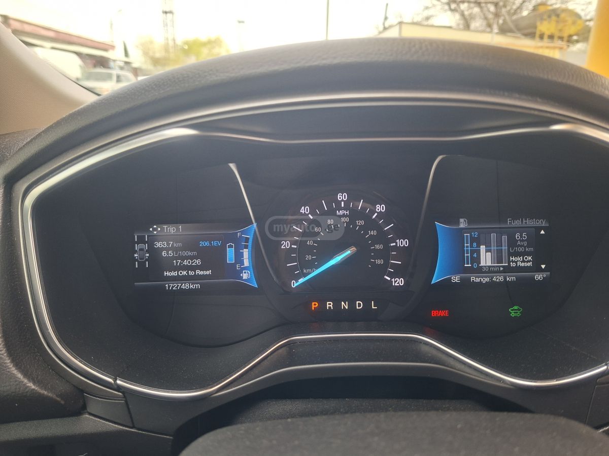 Ford Fusion - фото 10