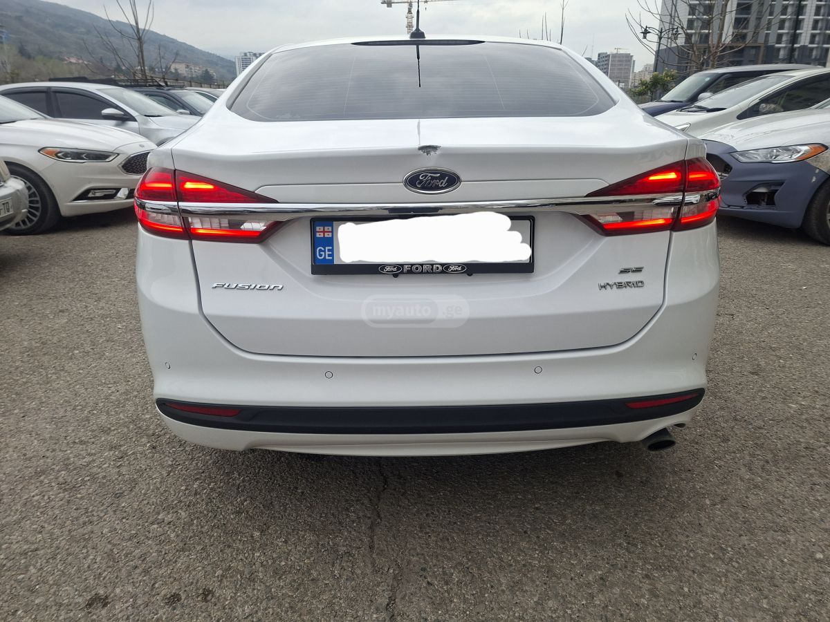 Ford Fusion - фото 5