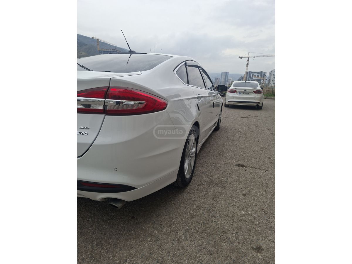 Ford Fusion - фото 6