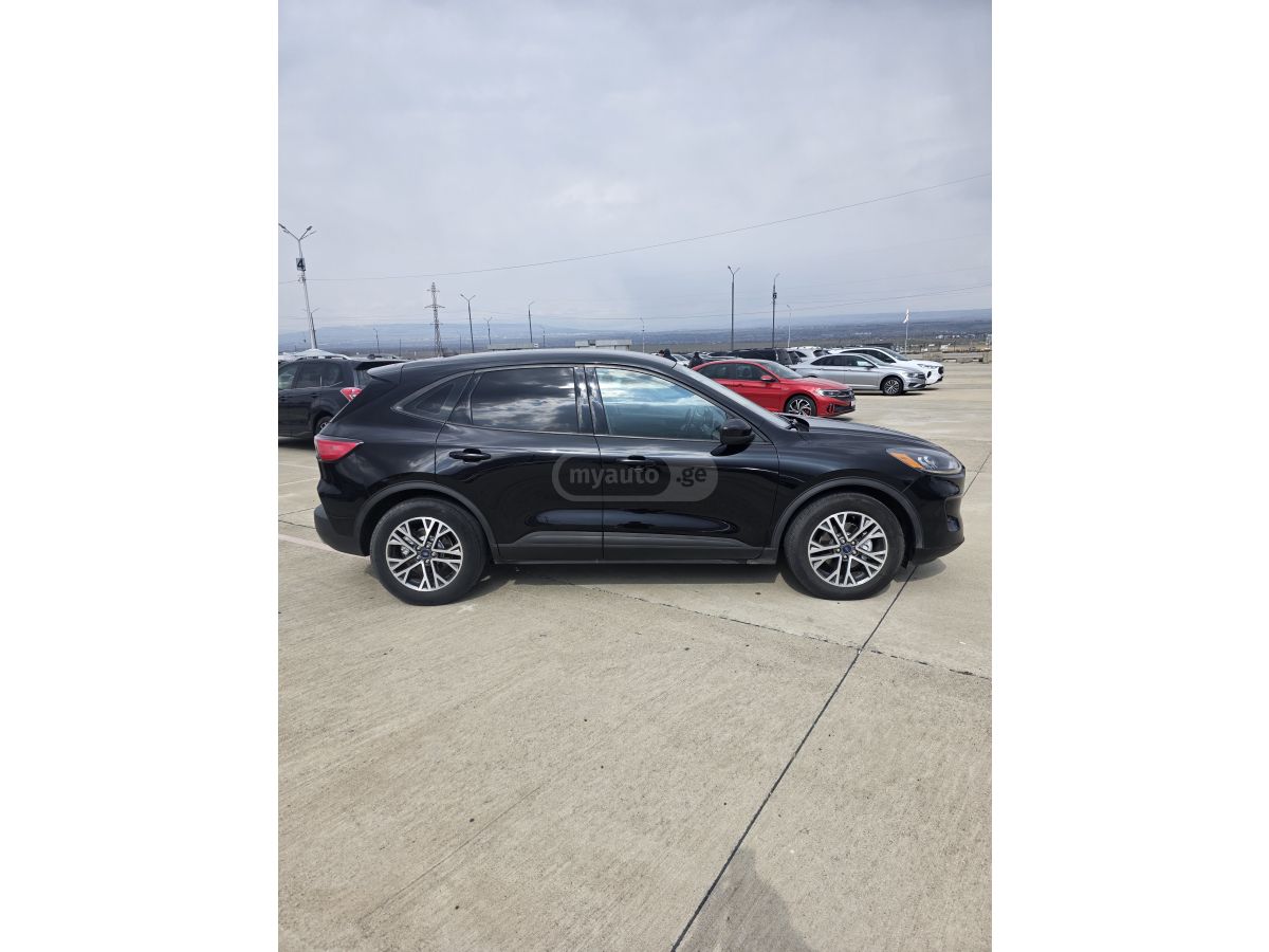 Ford Escape - фото 10