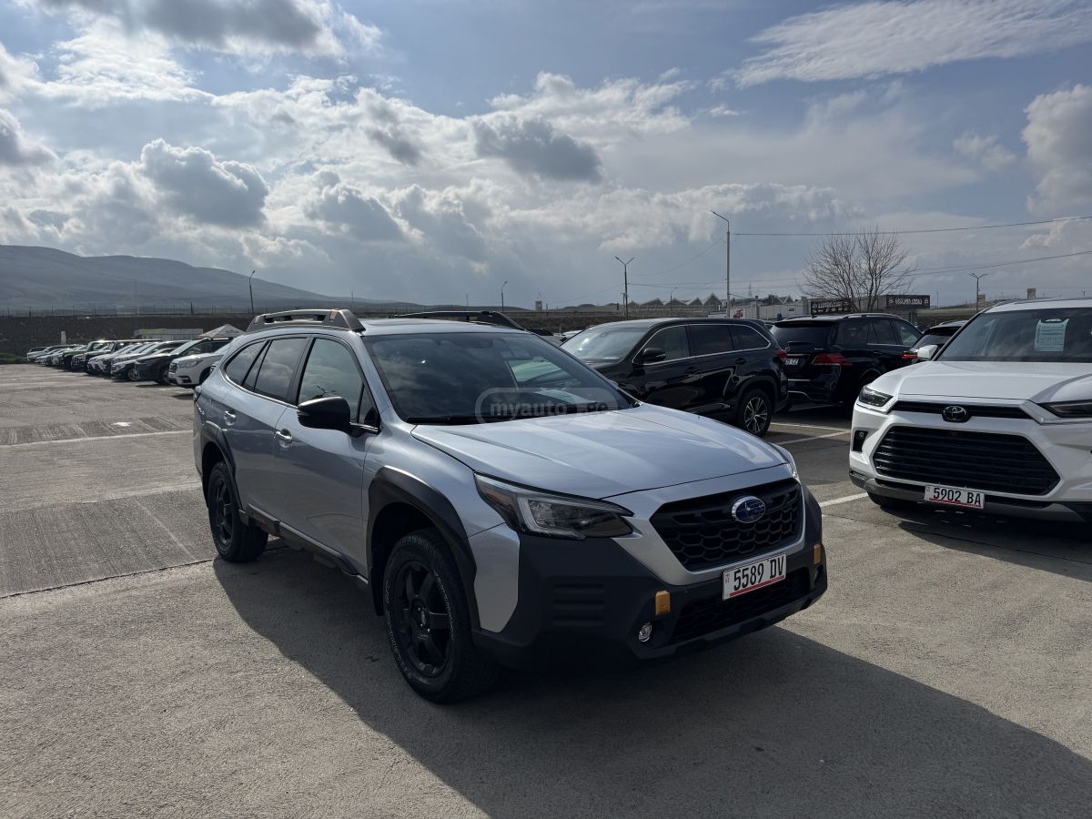 Subaru Outback - фото 1