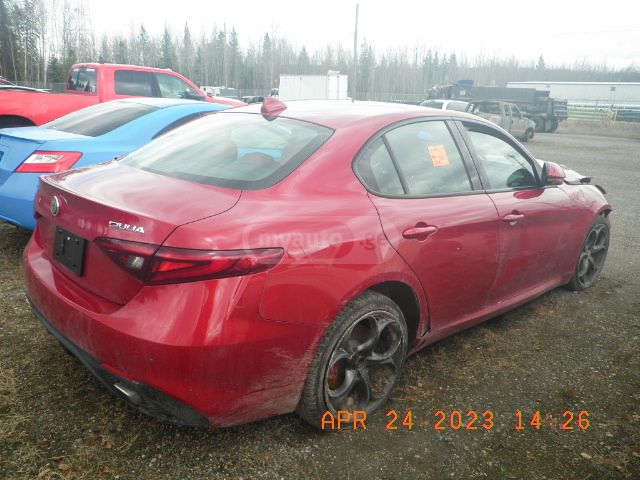 Alfa Romeo Giulia - фото 14