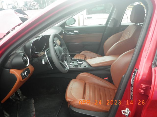 Alfa Romeo Giulia - фото 15