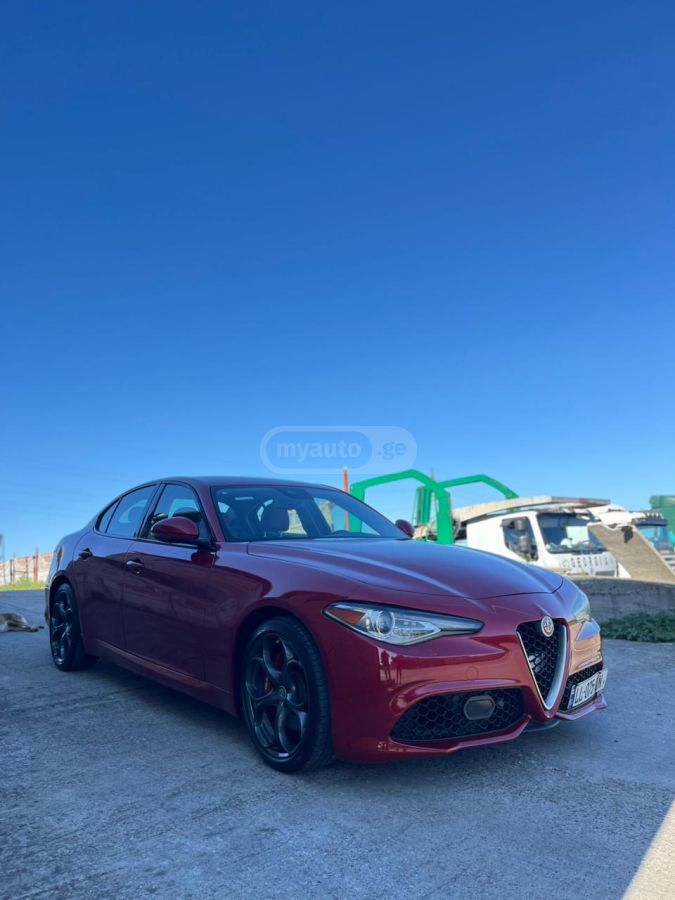Alfa Romeo Giulia - фото 2
