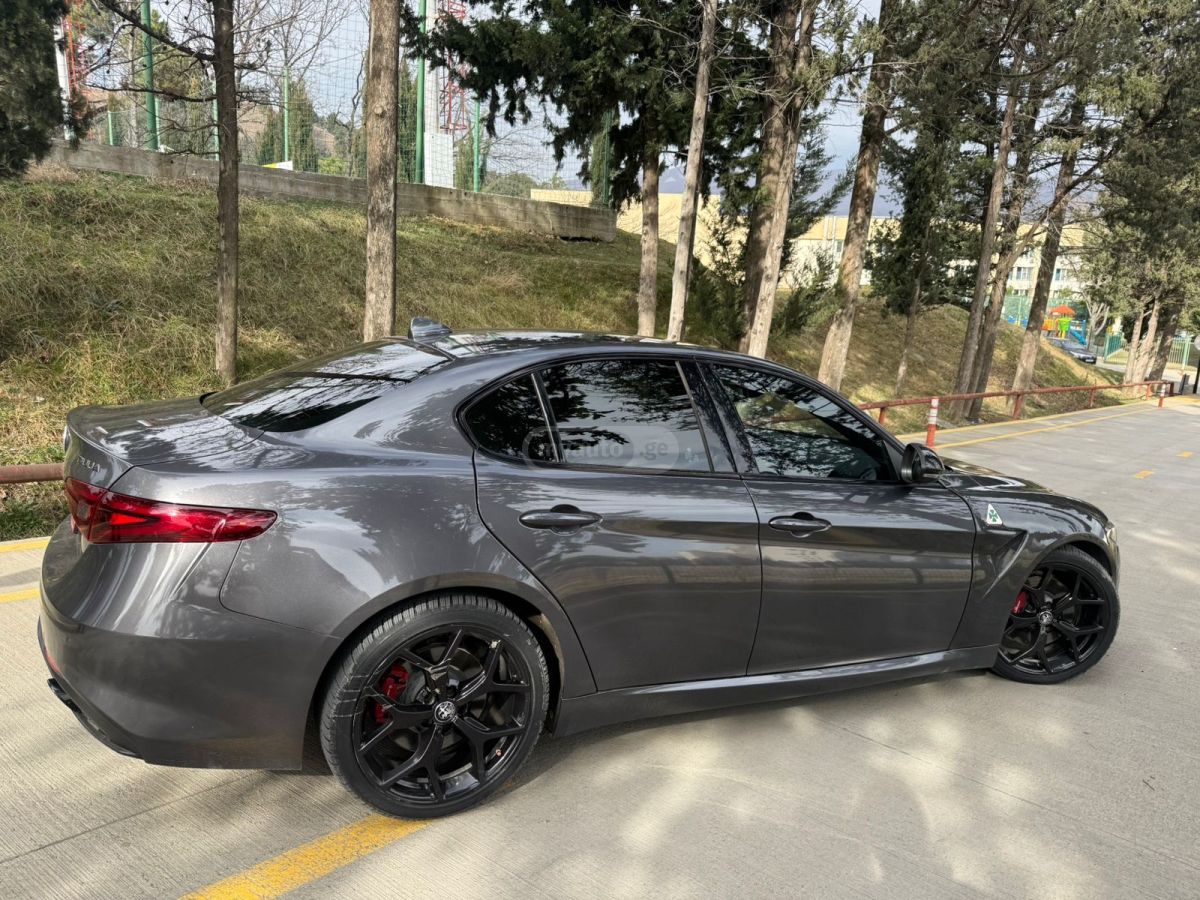 Alfa Romeo Ti sport — миниатюра 8