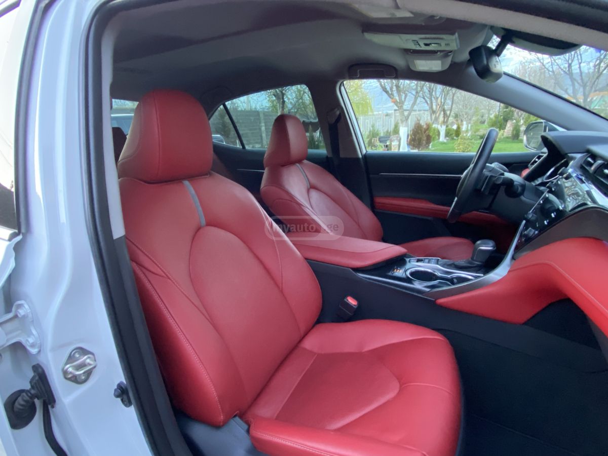 Toyota Camry - фото 7