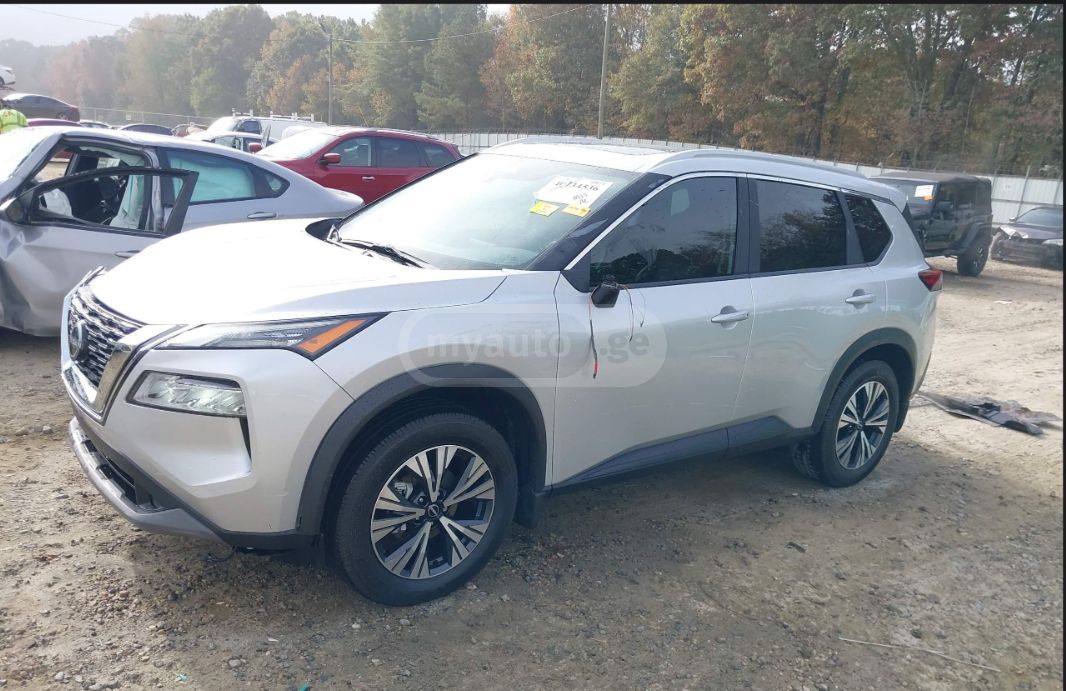 Nissan Rogue - фото 1