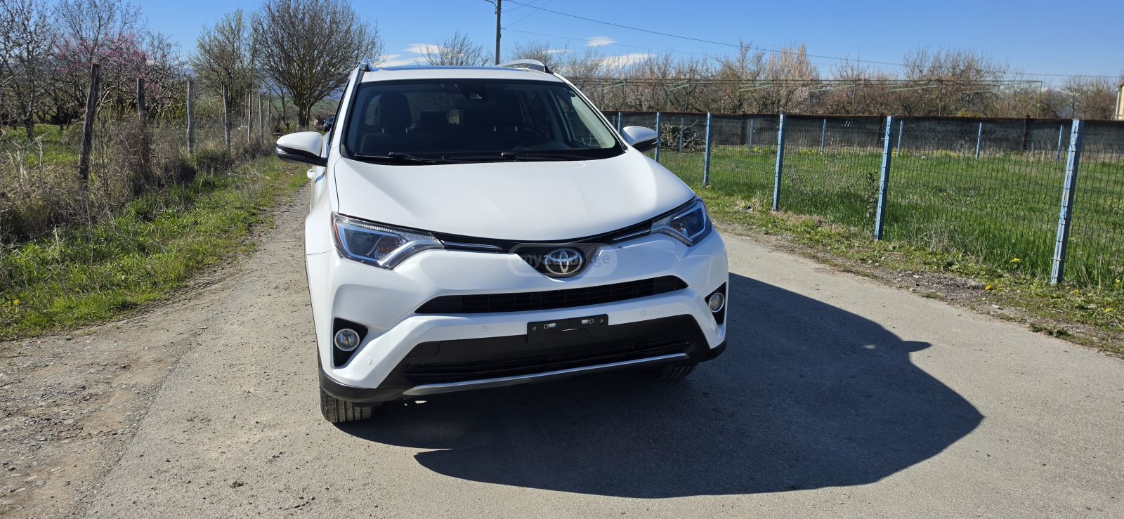 Toyota RAV 4 - фото 2