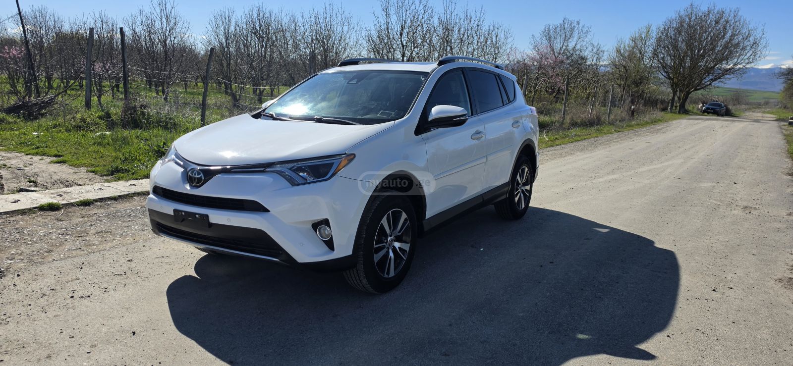 Toyota RAV 4 - фото 3