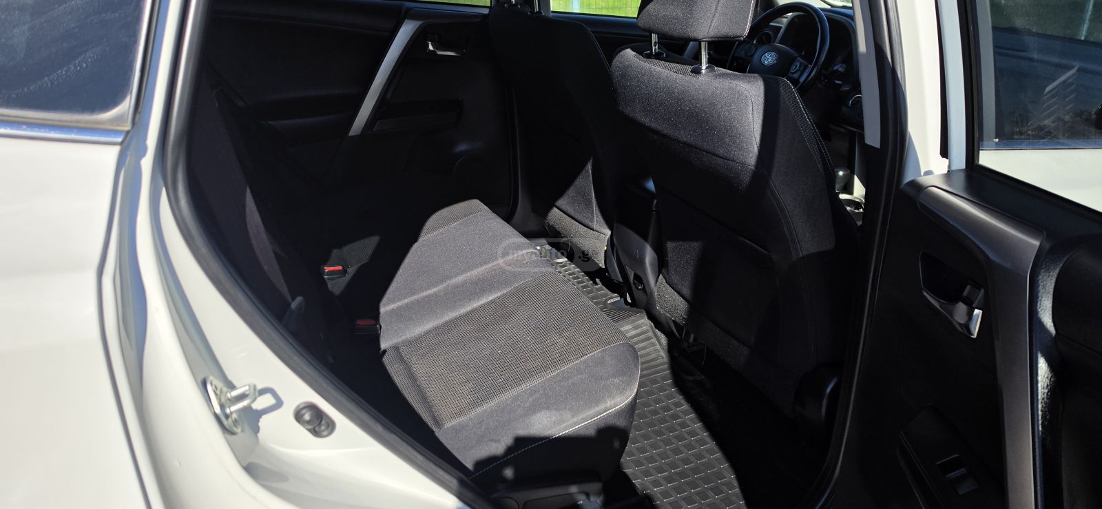 Toyota RAV 4 - фото 9