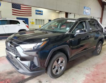 ToyotaRAV 4