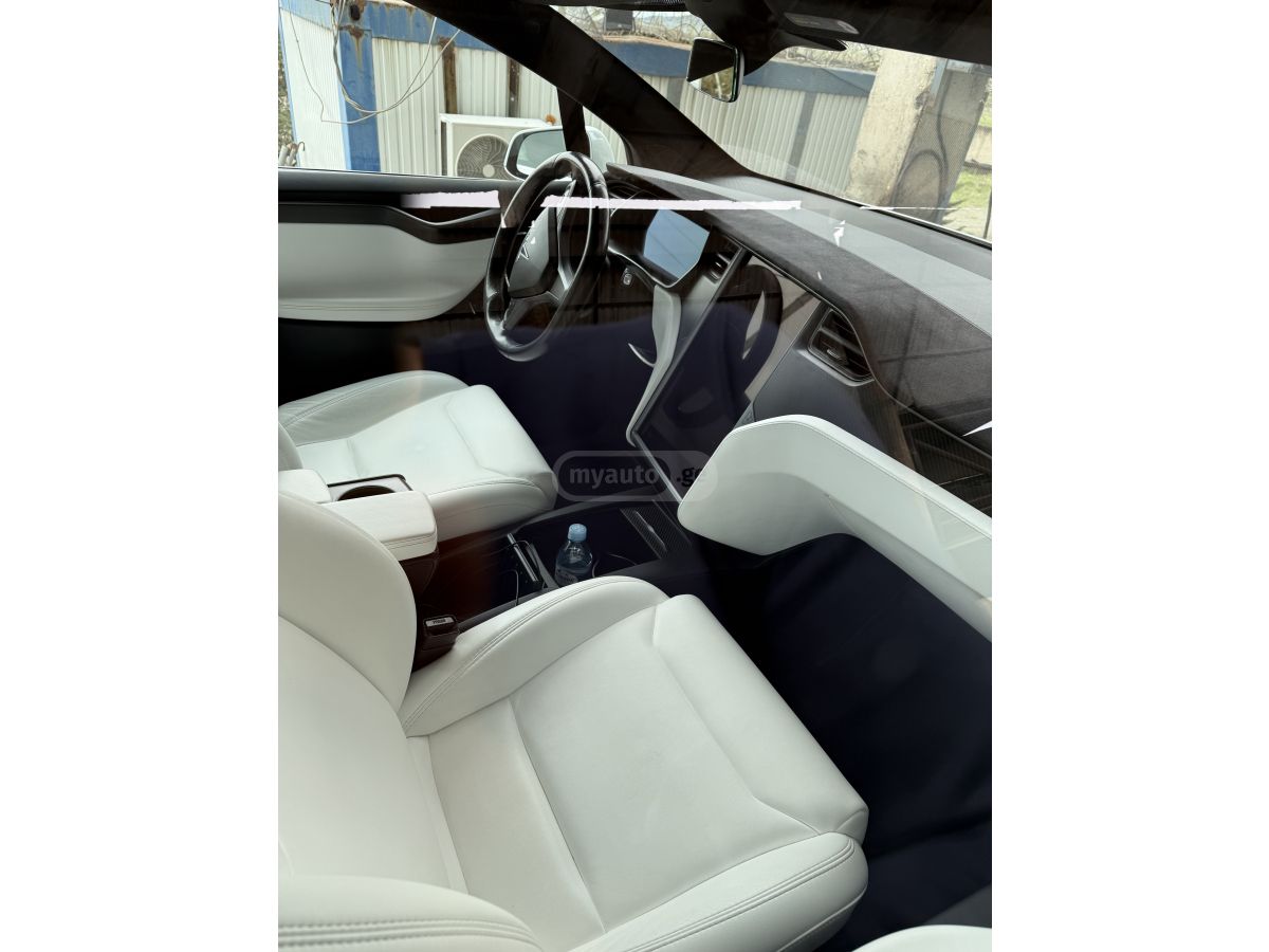 Tesla Model X - фото 3