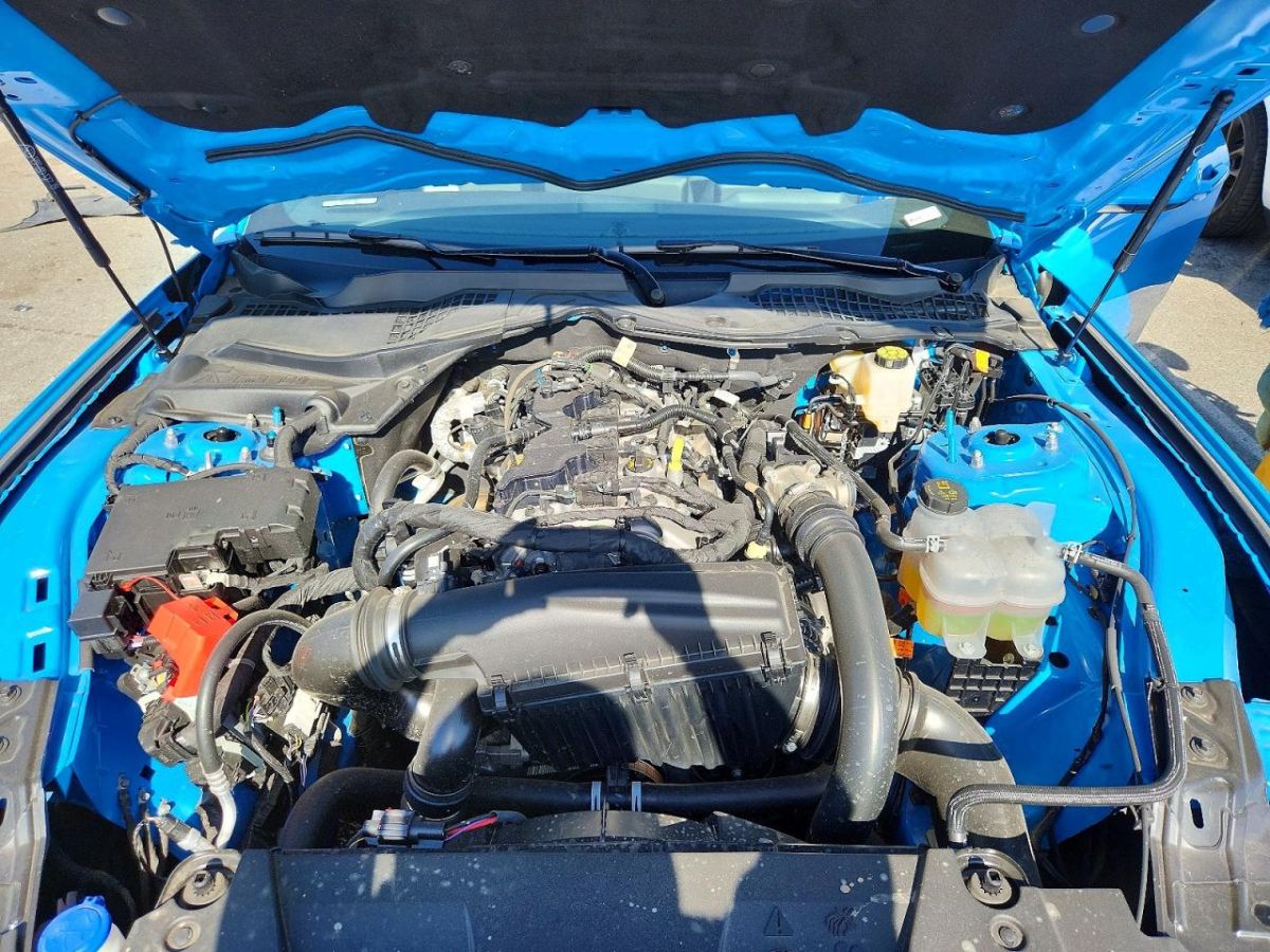 Ford Mustang 2025 — миниатюра 11