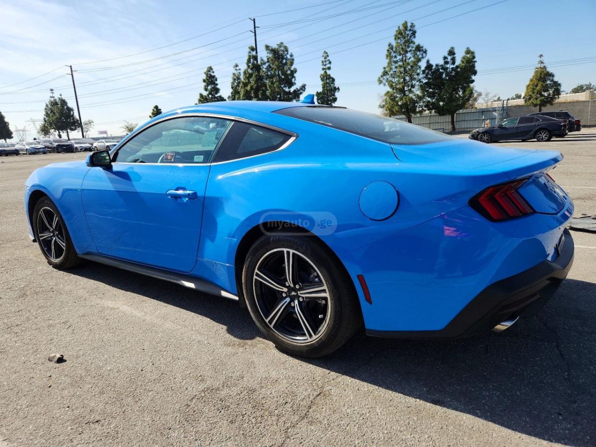 Ford Mustang 2025 — миниатюра 2