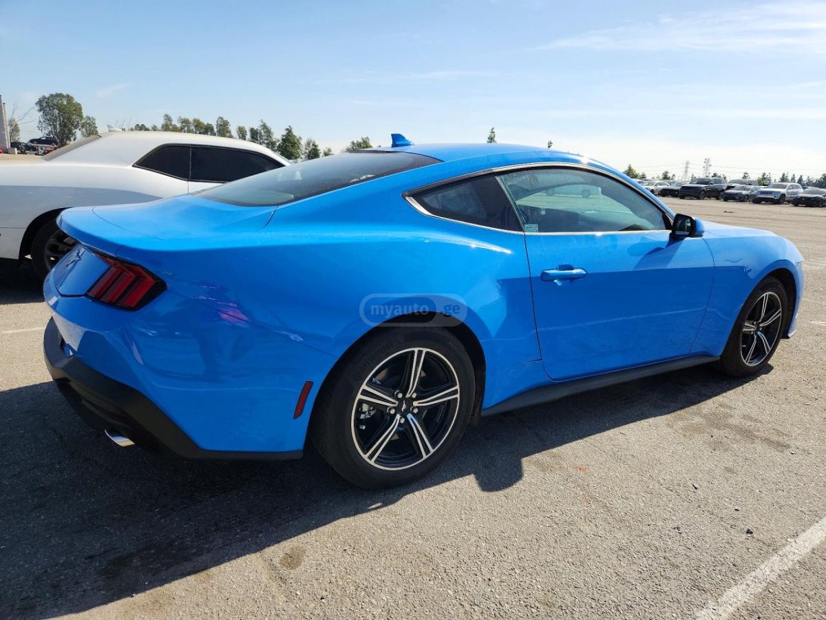 Ford Mustang 2025 — миниатюра 3