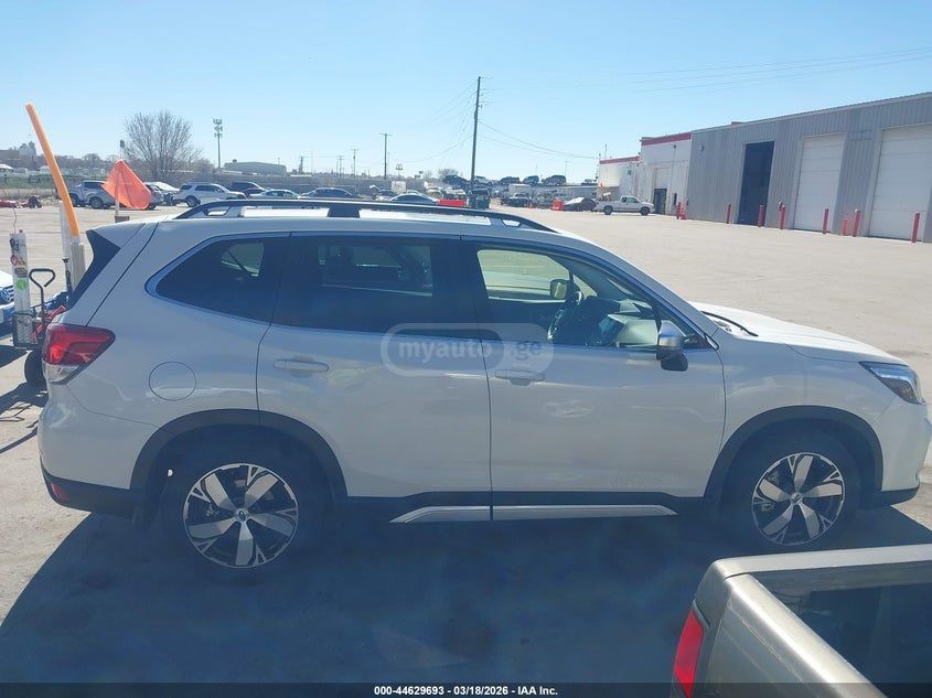 Subaru Limited 4dr All-Wheel Drive CV — миниатюра 11