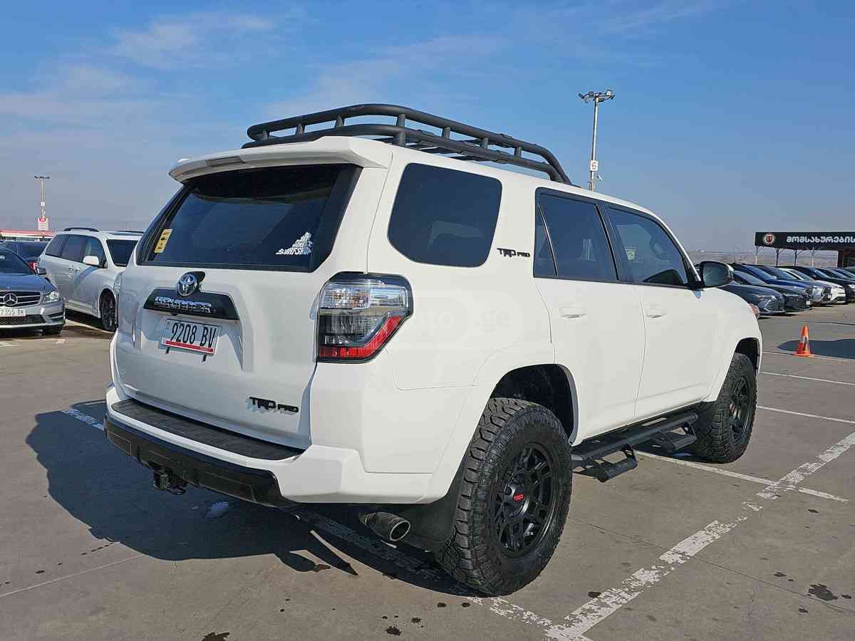 Toyota Toyota 4runner — миниатюра 4