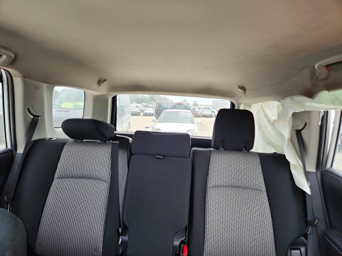 Toyota 4 Runner - фото 10