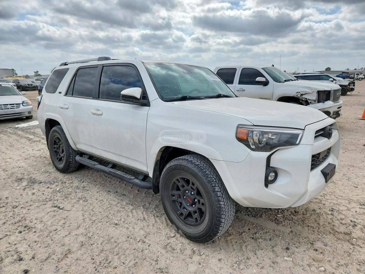 Toyota 4 Runner - фото 4
