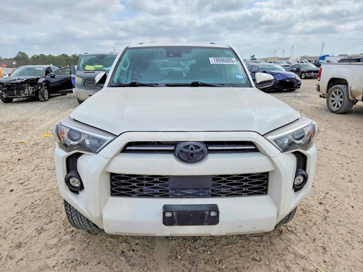 Toyota 4 Runner - фото 5