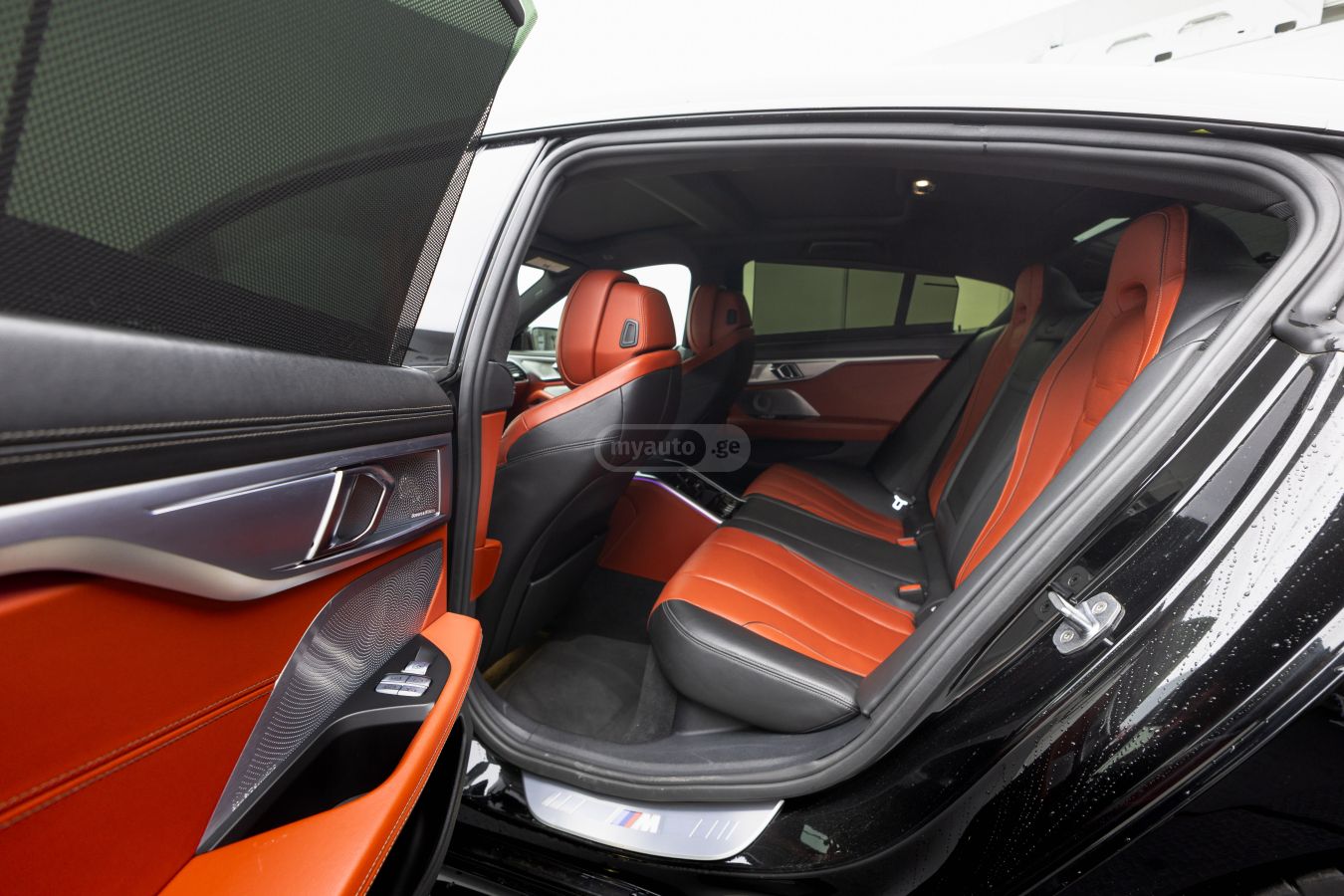 BMW M850 — миниатюра 10