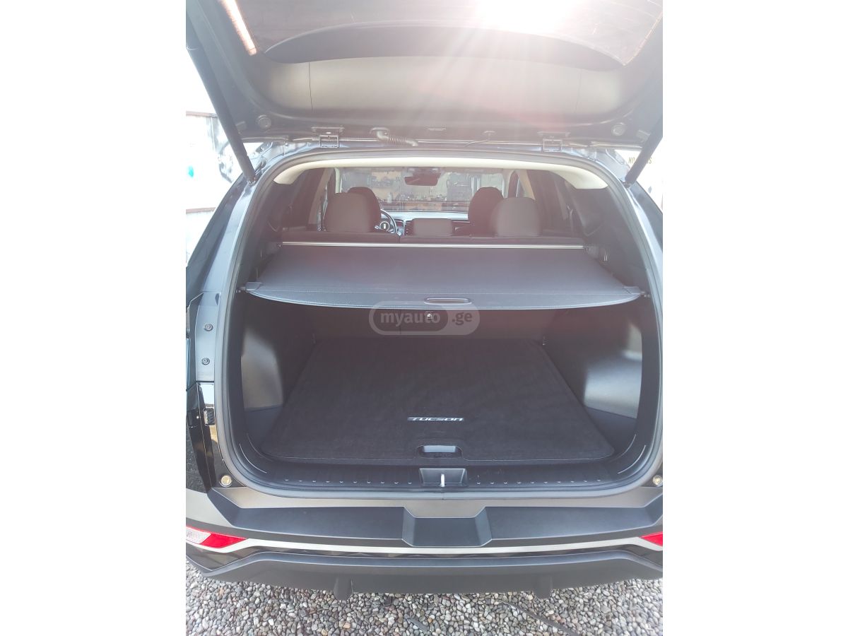 Hyundai Limited 4dr All-Wheel Drive Au — миниатюра 11