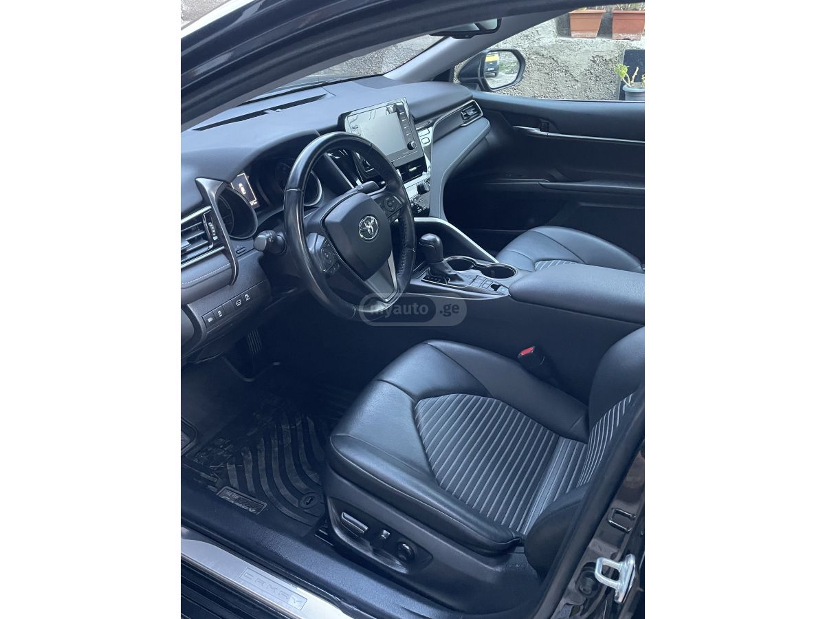 Toyota Camry - фото 8