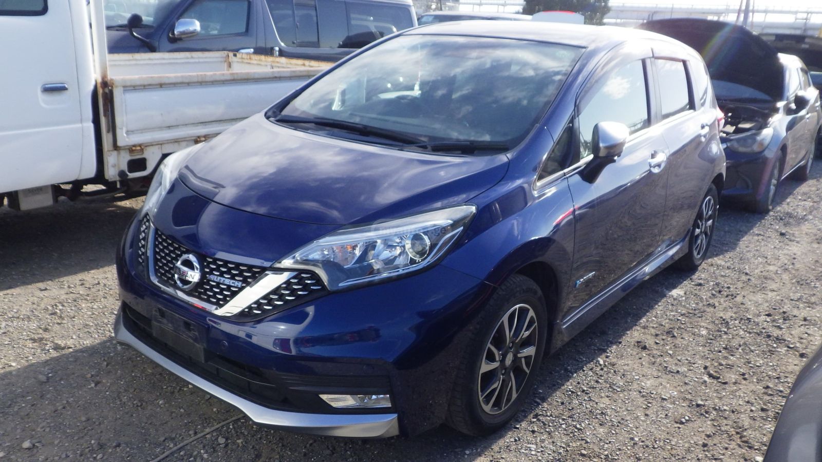 Nissan Note - фото 12