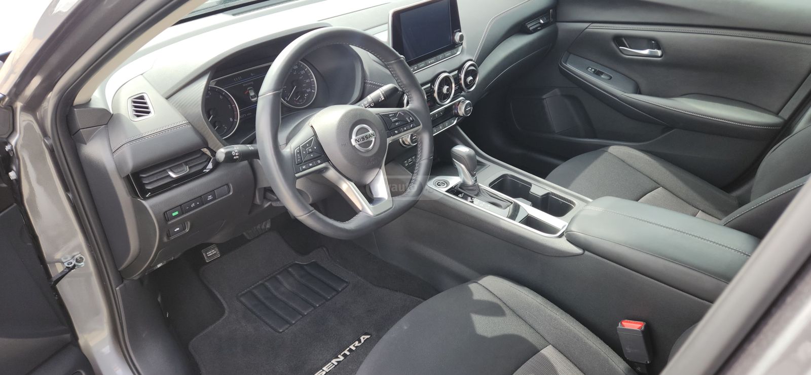 Nissan Sentra SV 4dr Sedan CVT 2023 — миниатюра 9