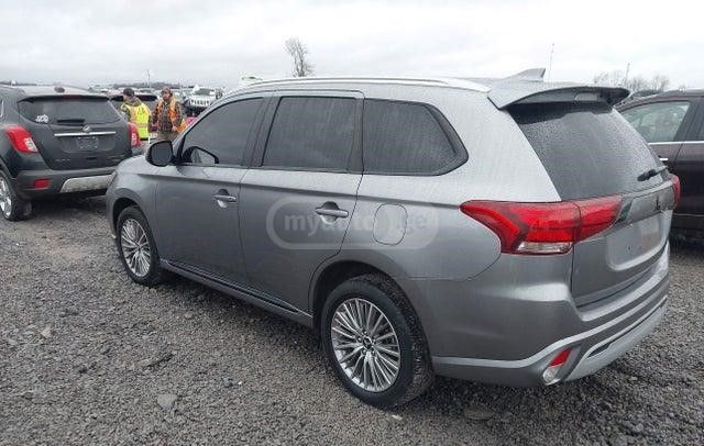 Mitsubishi Outlander - фото 3