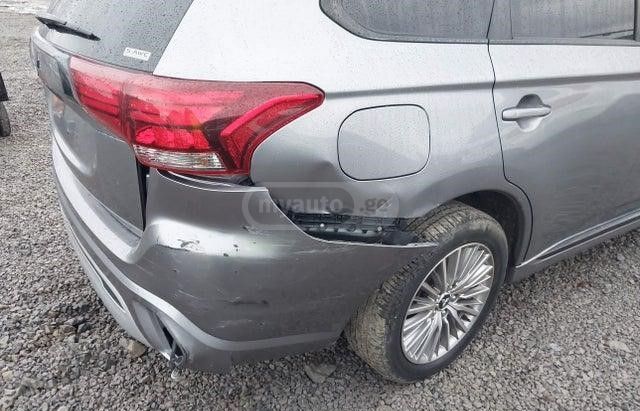 Mitsubishi Outlander - фото 6