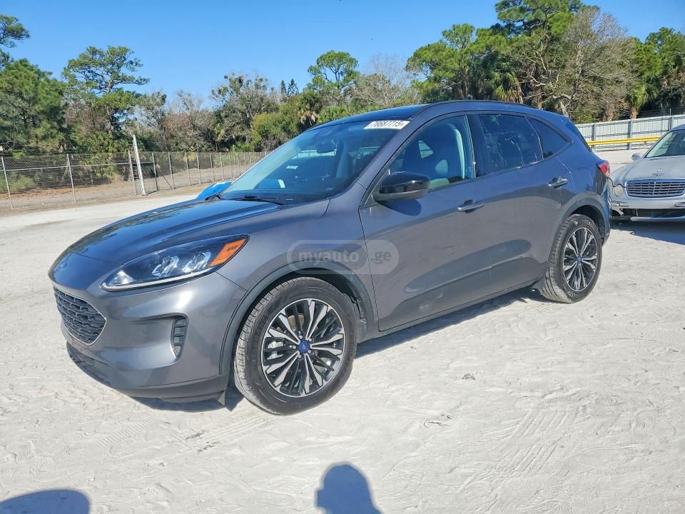 Ford Escape - фото 1