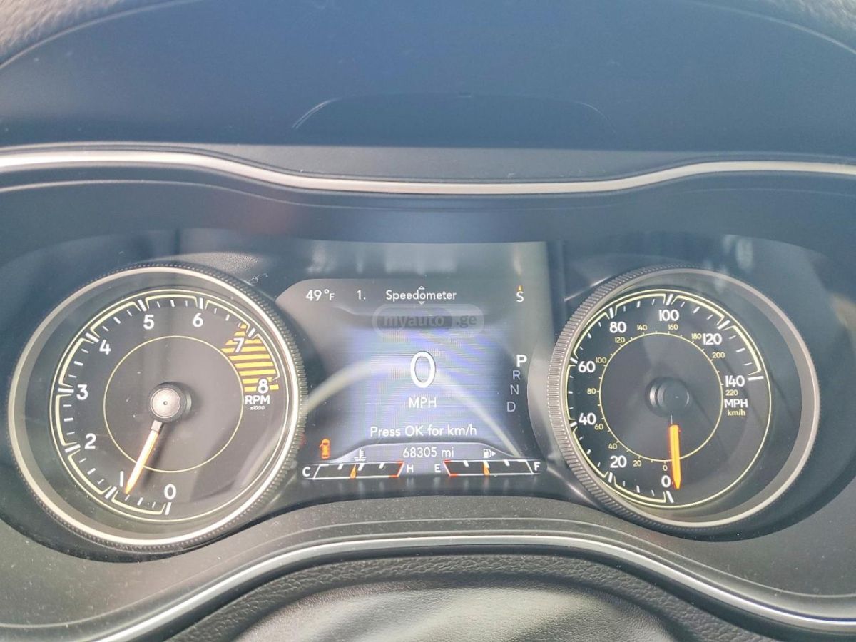 Jeep Cherokee - фото 9