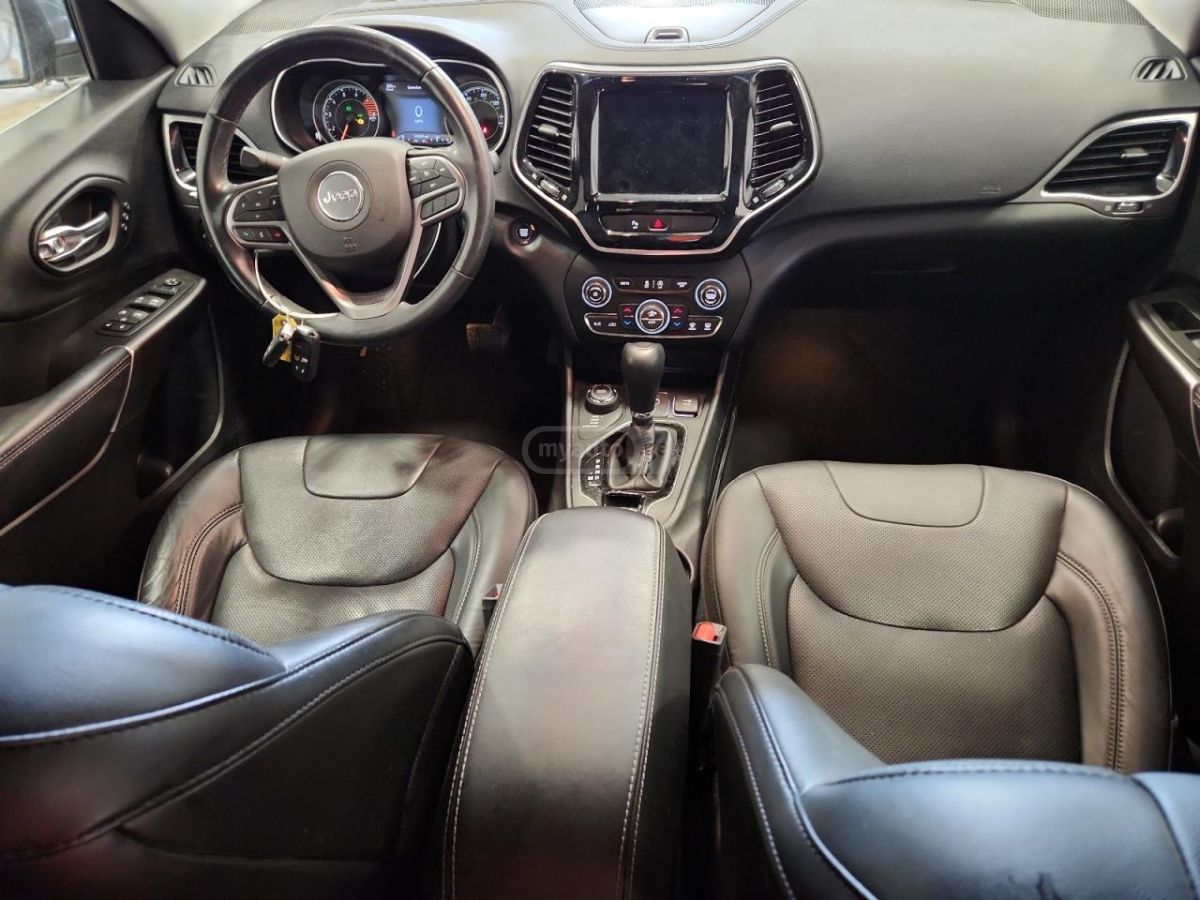 Jeep Cherokee - фото 8