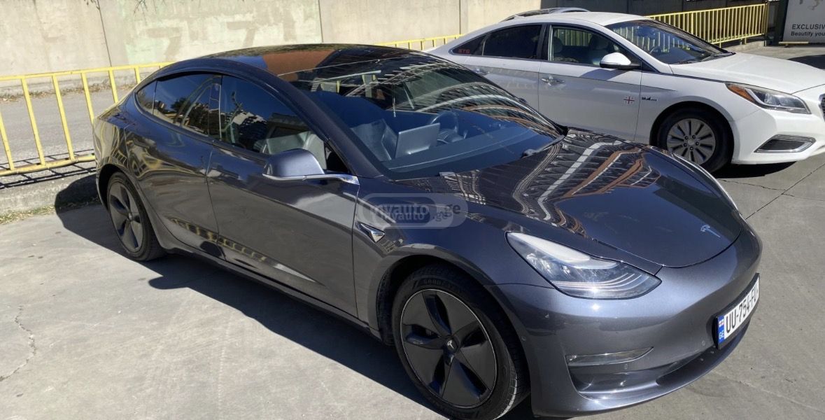 Tesla Model 3 - фото 5